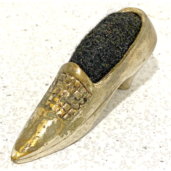 Silver Pin Cushion Victorian Shoe Shaped Sewing Tool Vintage Metal Collectible - Picture 7 of 9